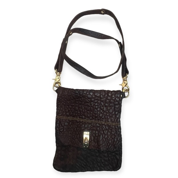 Quyenn Gia Cross Body Chocolate Leather Messenger Bag - Picture 2 of 8